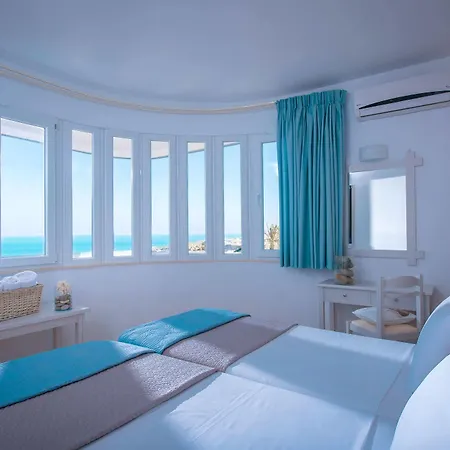 Sonia Aparthotel 3*